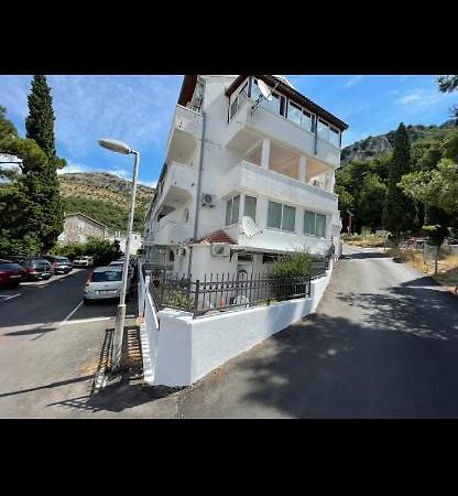 Apartments Sveti Stefan-Marko Exterior foto